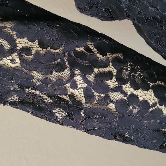 BCBG Maxazria black lace long sleeve top - Picture 3 of 5